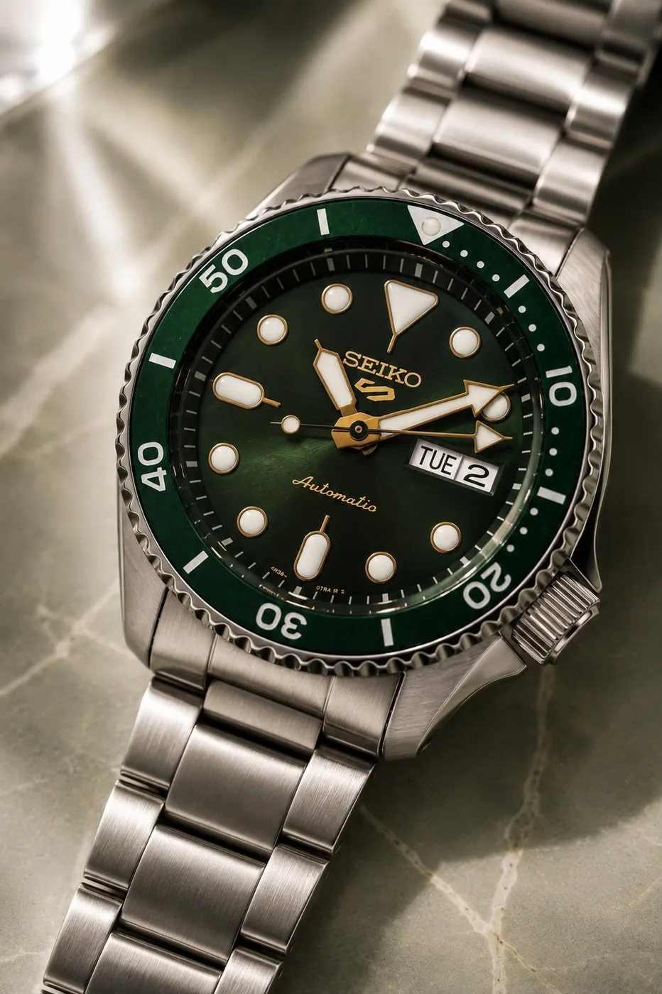 Relógio Seiko 5 Sports SRPD63B1 automático verde masculino com pulseira de aço — foto 2